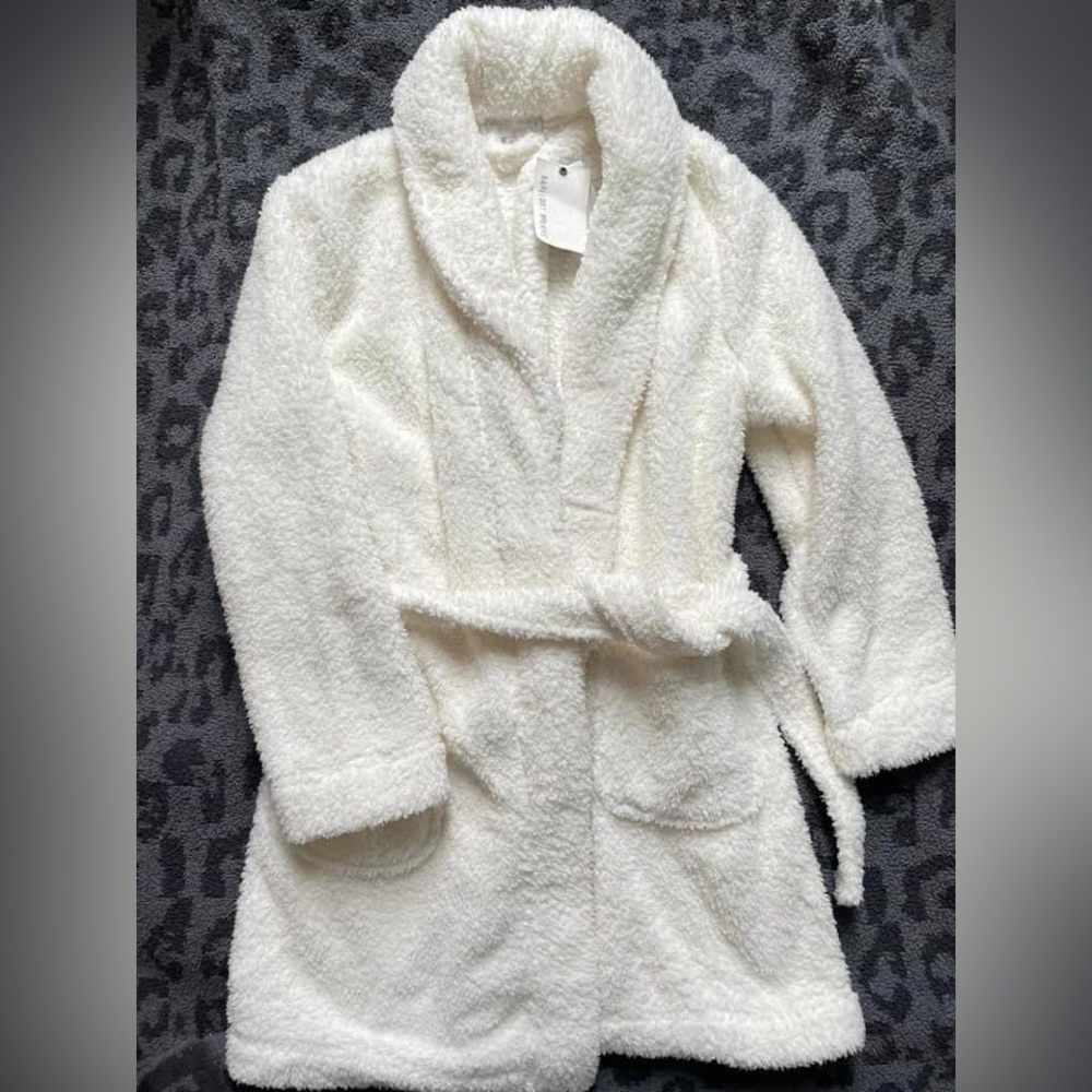 Barefoot dreams robe